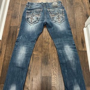 Men’s Rock Revival “Hern” slim straight Jeans